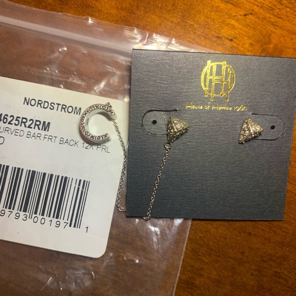 NWT! House of Harlow 1960 curved bar front back earrings - Picture 4 of 5